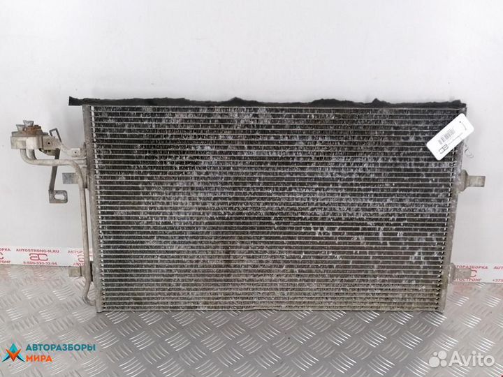 Радиатор кондиционера Volvo C30 рест. 2010