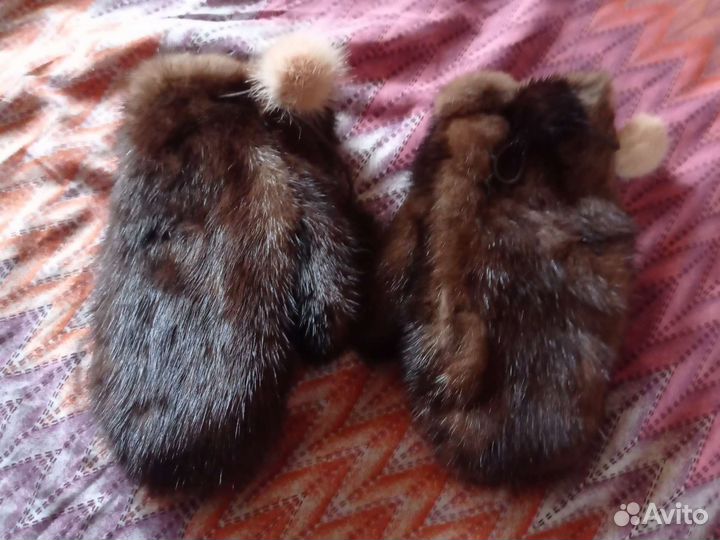 Меховые рукавички