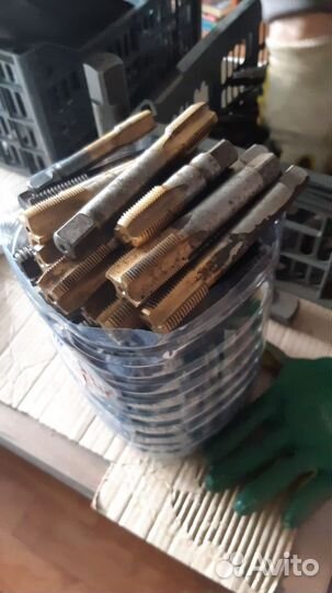 Метчики, плашки