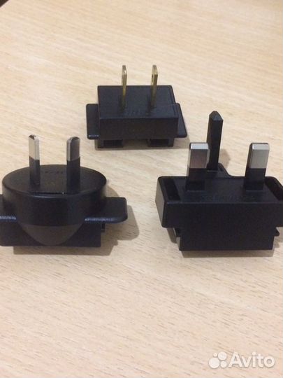 Набор адаптеров US-2, UK-2, AUS-2 11.8593 новые