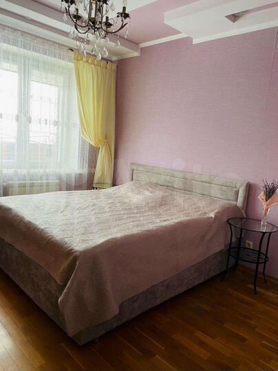 Коттедж 377 м² на участке 10 сот.
