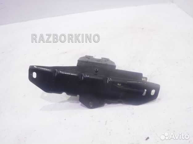 Замок багажника бмв