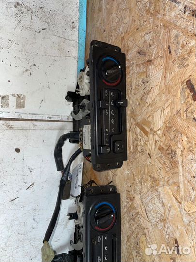 Блок управления отопителем Kia Sportage 1 бензин