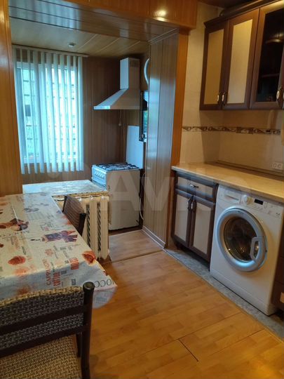 2-к. квартира, 48 м², 1/4 эт.