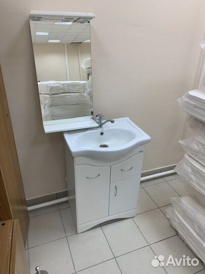 Комплект мебели в ванную