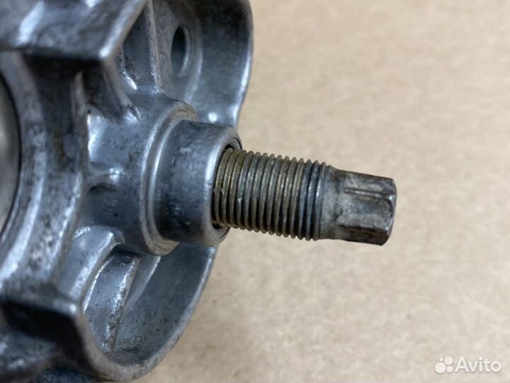 Натяжитель ремня генератора Mercedes m112 m113