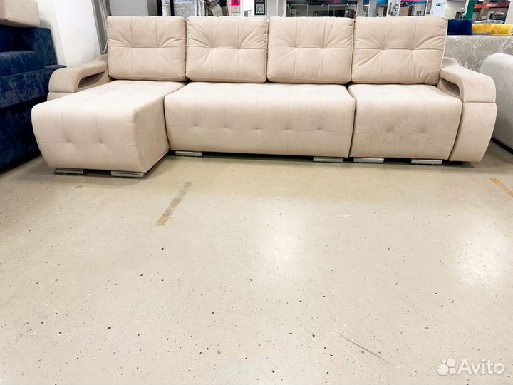 Большой модульный диван 