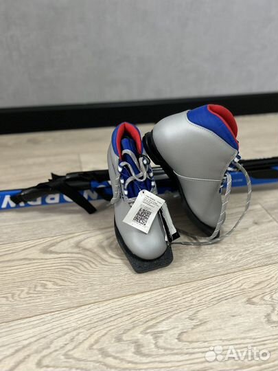 Лыжи детские 140 см комплект