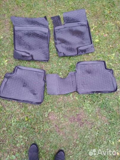 Автомобильные коврики бу