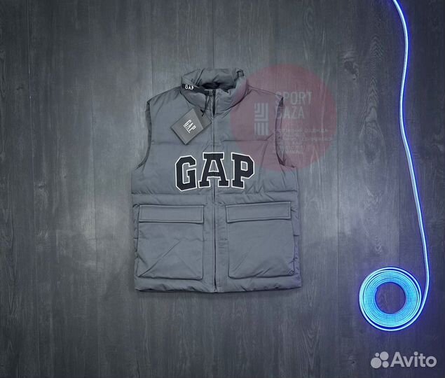 Жилетка GAP