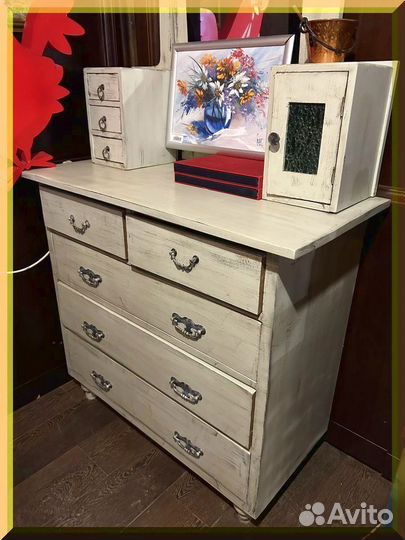 Старинное трюмо с зеркалом