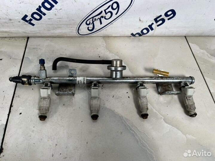 Рампа топливная Ford Mondeo 3 B4Y 1.8 (chba) 2001