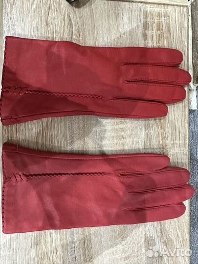 Перчатки