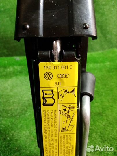 Домкрат Volkswagen Golf 6 cavd (1.4T) 2009