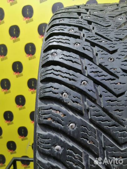 Nokian Tyres Hakkapeliitta 8 215/60 R16