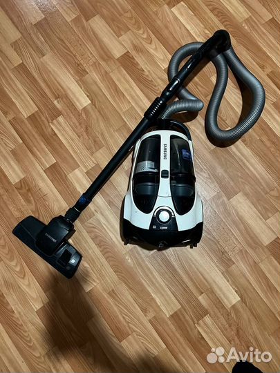 Пылесос строительный Konti