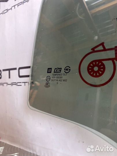 Б/У стекло двери задний правый Chevrolet Aveo T250