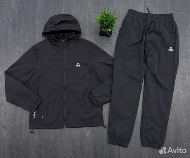 Спортивный костюм водоотталкивающий Nike ACG