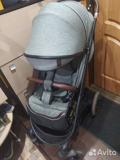 Прогулочная коляска Luxmom 609