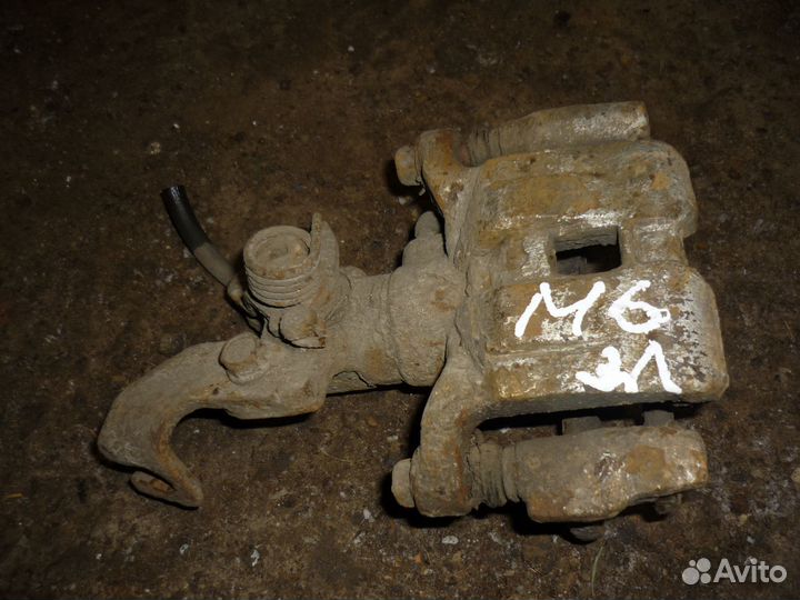 Суппорт задний левый Мазда 6 GG