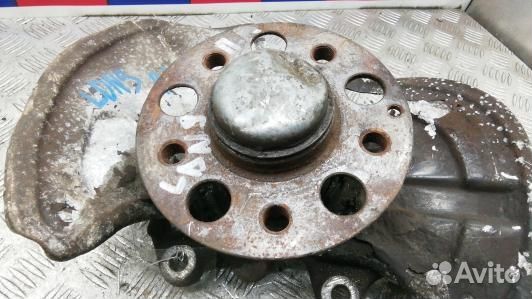 Ступица передняя левая mercedes benz C-class W204