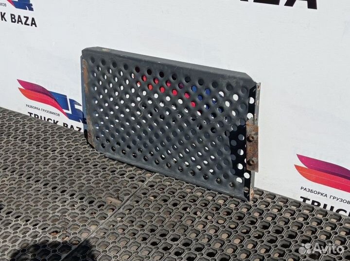 Трап за кабиной