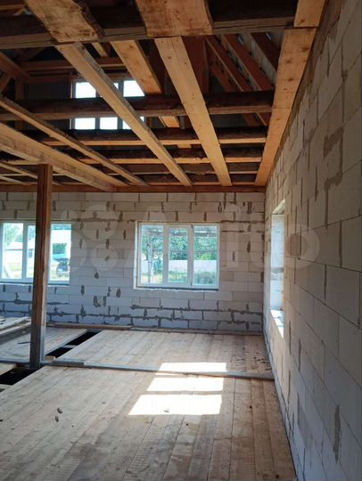 Дом 63 м² на участке 50 сот.