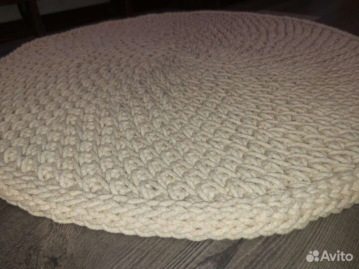 Вязаный ковёр ручной работы, коврик вязаный