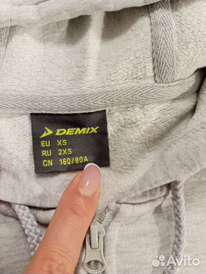 Кофта на замке для подростка