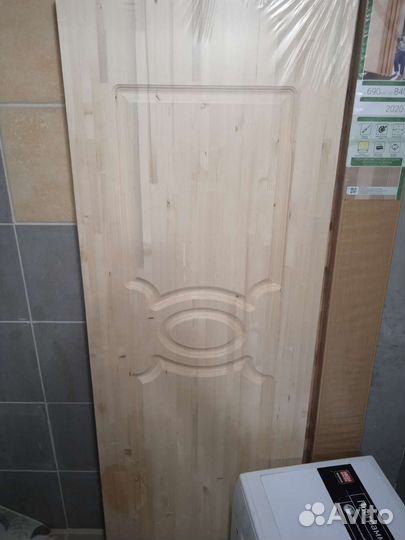 Двери из массива новая в упаковке