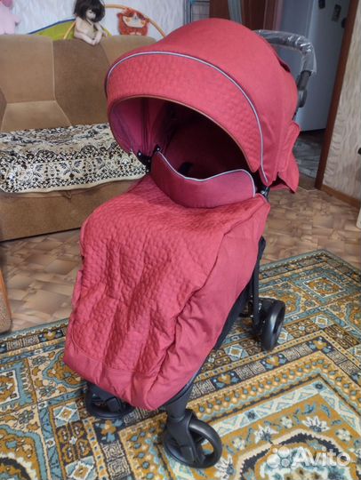 Прогулочная коляска в коробке новая