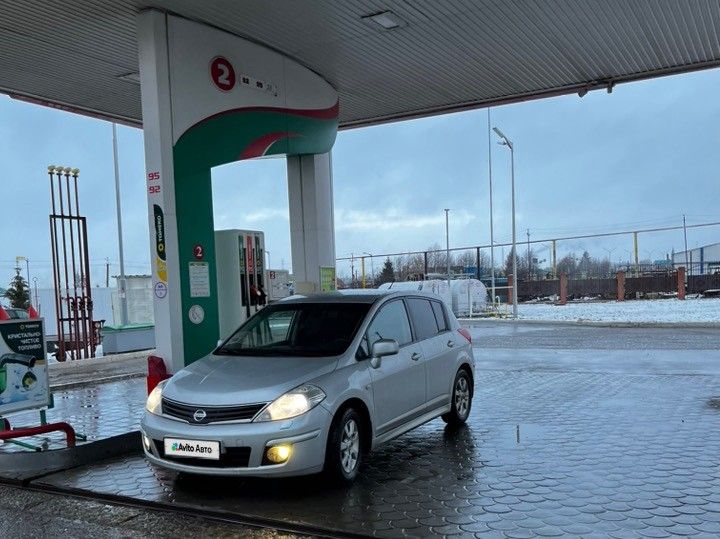 Nissan Tiida: фото владельца