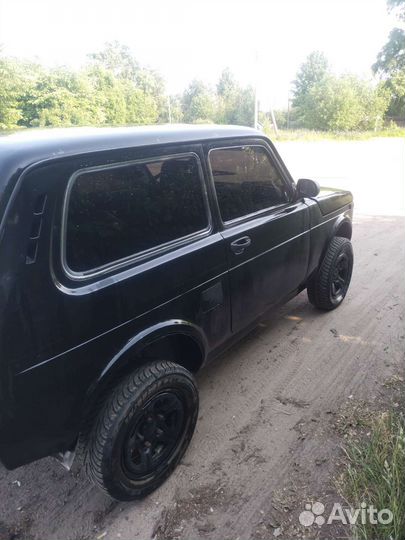 LADA 4x4 (Нива) 1.7 МТ, 1998, 200 000 км