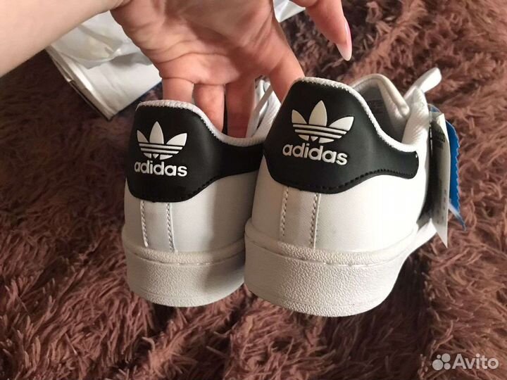 Adidas мужские кроссовки новые