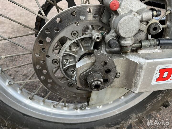 Suzuki DR-Z400