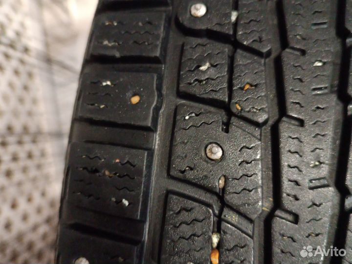 Dunlop SP Winter Ice 01 195/65 R15 95T