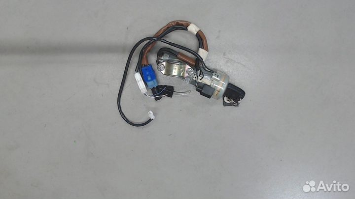 Замок зажигания Subaru Legacy (B12), 2001