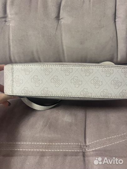 Сумка женская guess белая