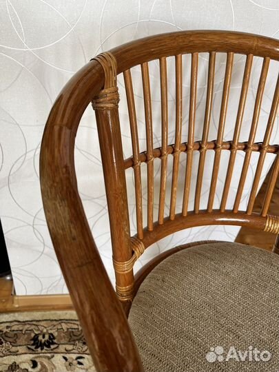 Стул барный из ротанга