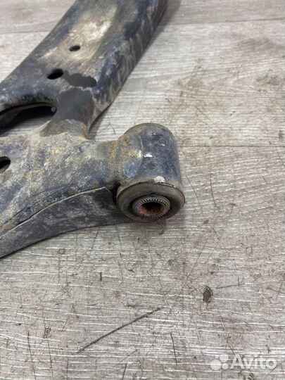 Рычаг передний правый Kia Rio