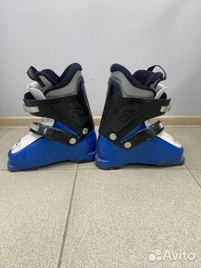 Горнолыжные ботинки детские
