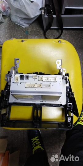 Штатная магнитола Toyota Land Cruiser 150 Prado