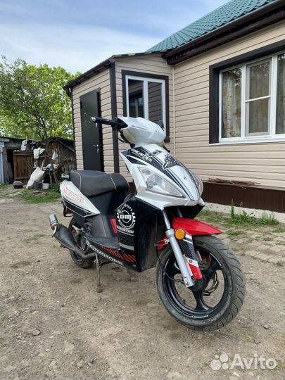 Скутер Galactica 125