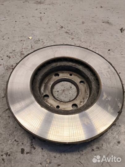 Диск тормозной передний правый Kia Rio 3 1.4 2016