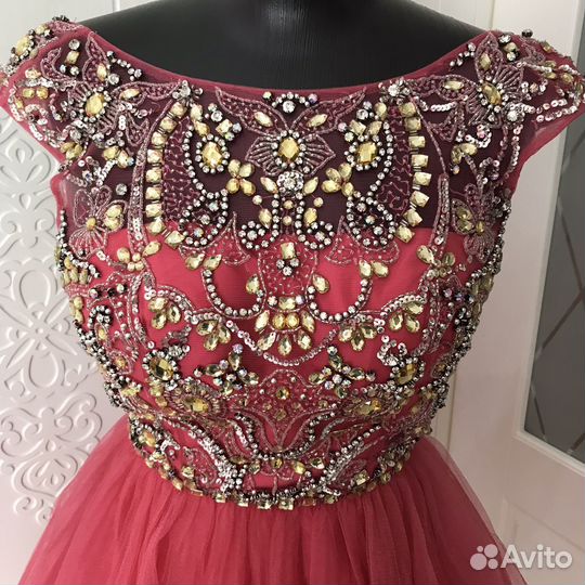 Вечернее платье Sherry Hill