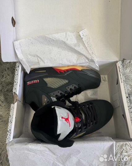 Nike air Jordan 5 gore Tex off noir