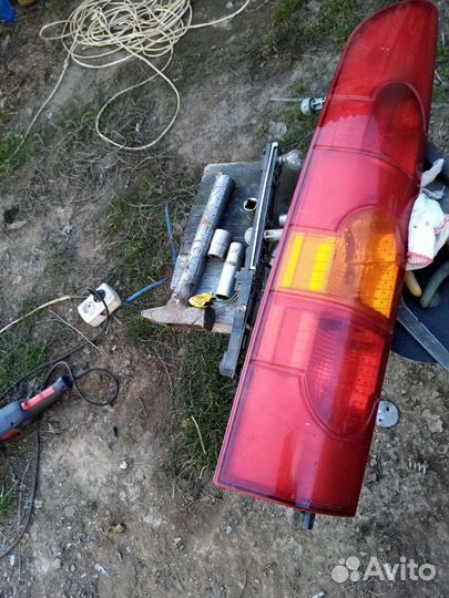 Фонарь задании рено кангу левый