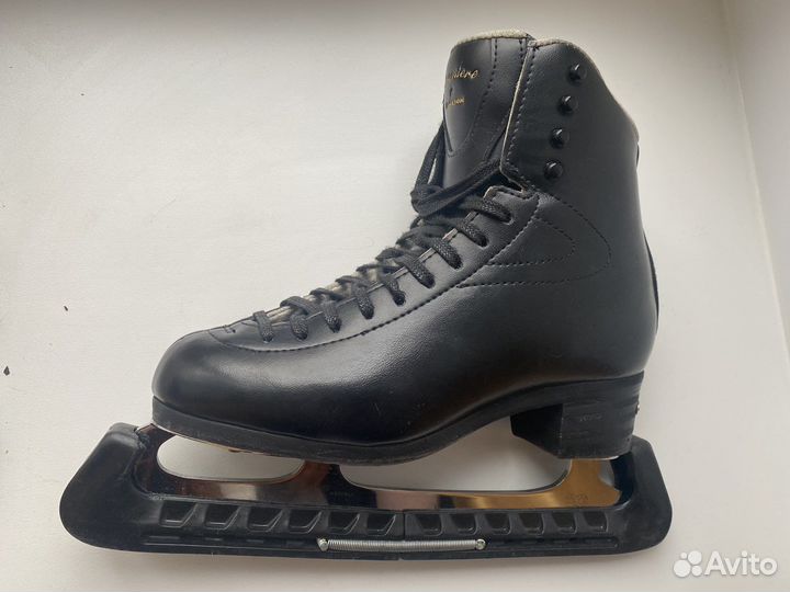 Коньки фигурные Jackson Premiere 2603 размер 38