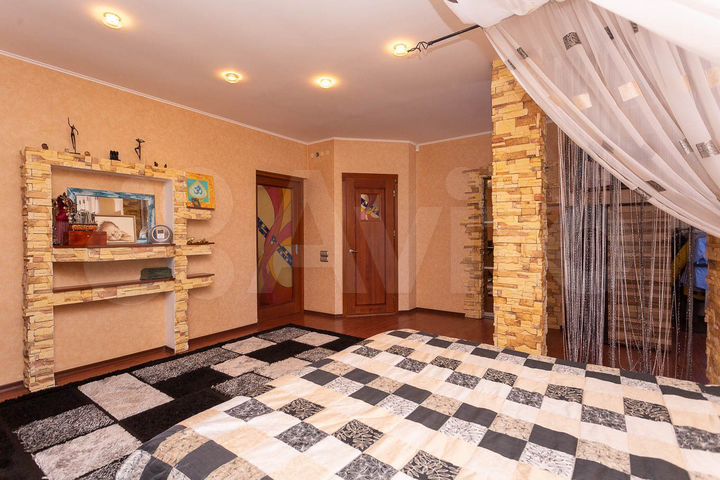 2-к. квартира, 101 м², 2/4 эт.