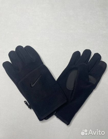 Перчатки Nike
